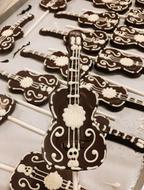 Dia de Los Muertos Coco-inspired Guitar Sucker Pops
